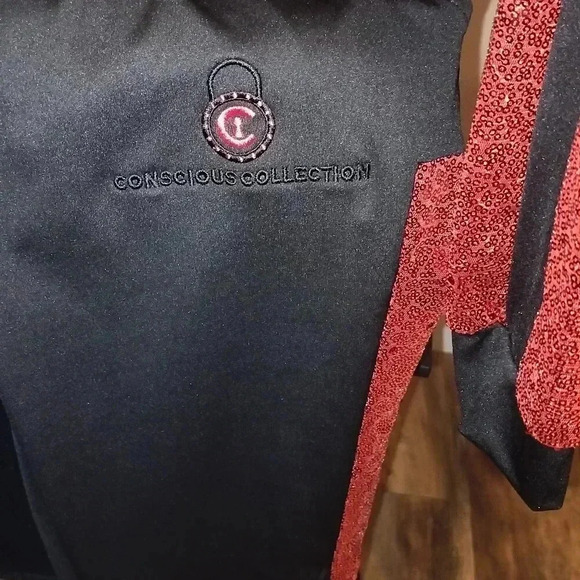 Sequence Two-piece Jacket And Pants Set New. Size Small . New - Picture 8 of 12